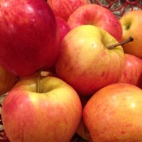 Autumn Apples: Sweet & Spice & Everything Nice Smoothie